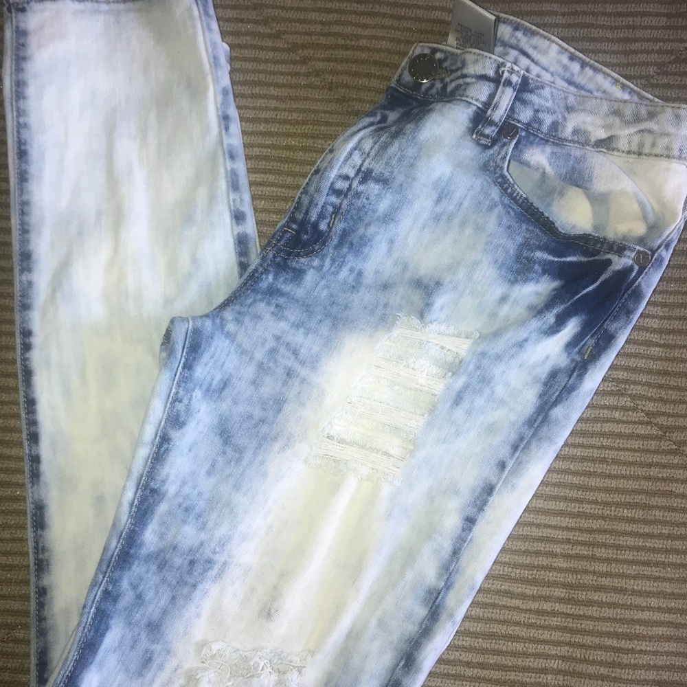District in Distressed Jeans size 13/14 waist